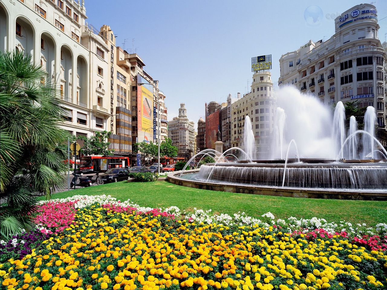 Foto: Plaza Del Ayuntamiento, Valencia, Spain