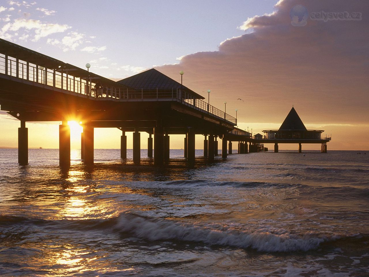 Foto: Sea Bridge Of Heringsdorf, Island Of Usedom, Germany